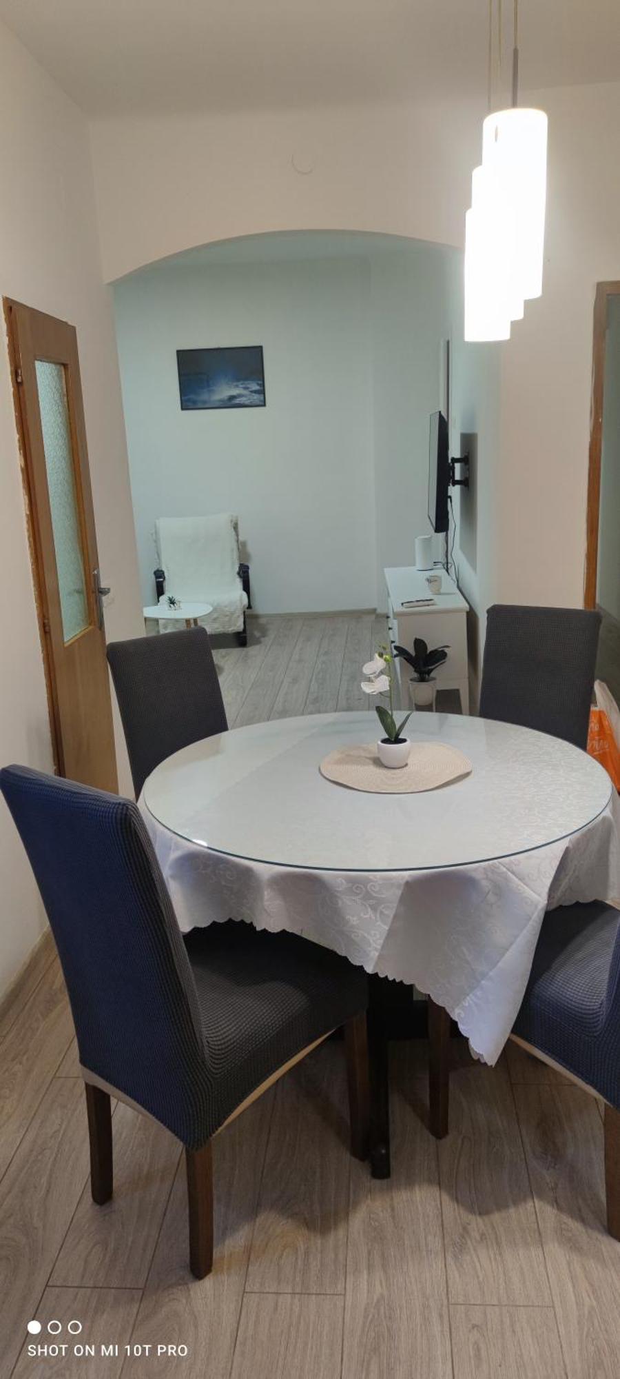 Apartment Apartman Kostela